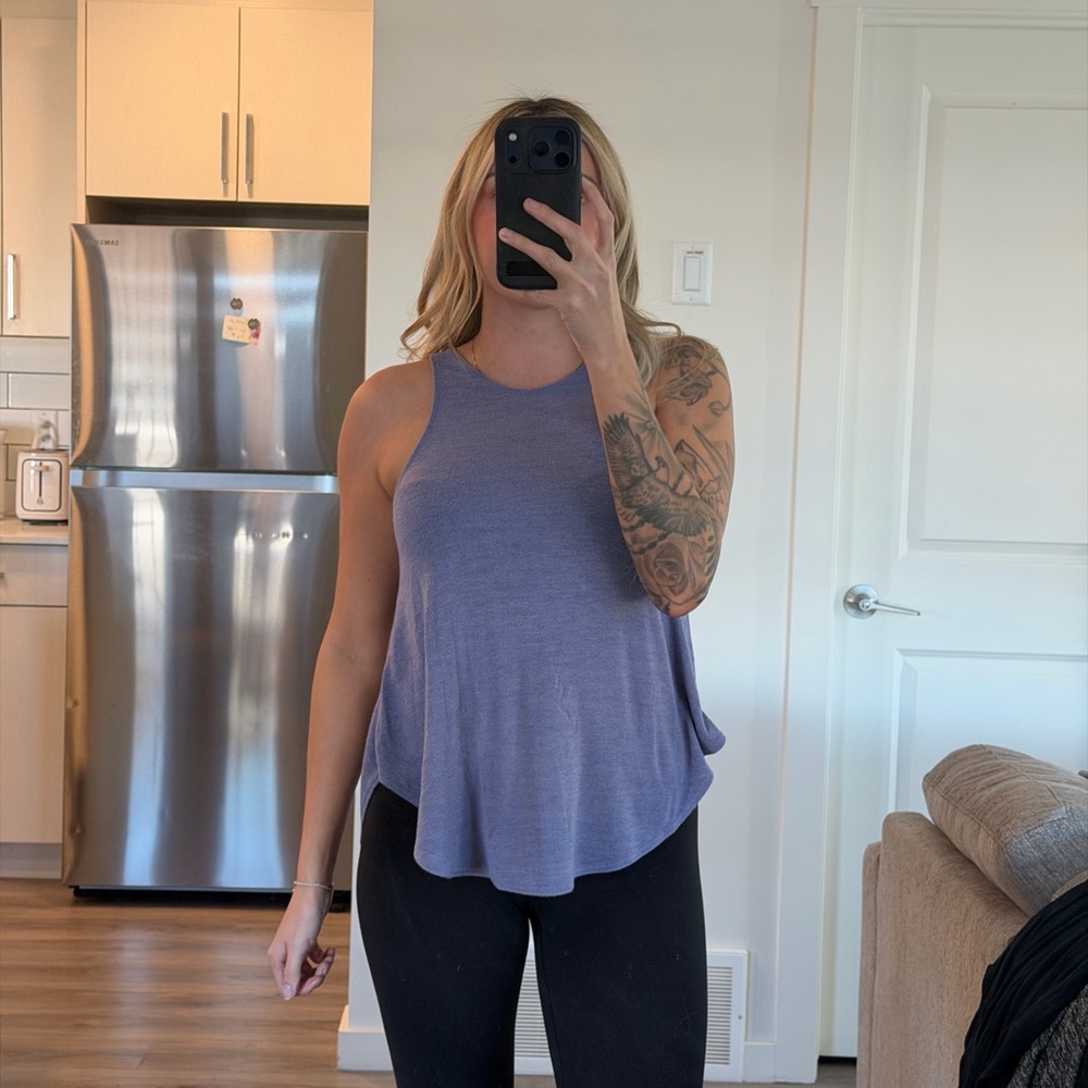 Aritzia Lightweight Lavender Racerback Tank